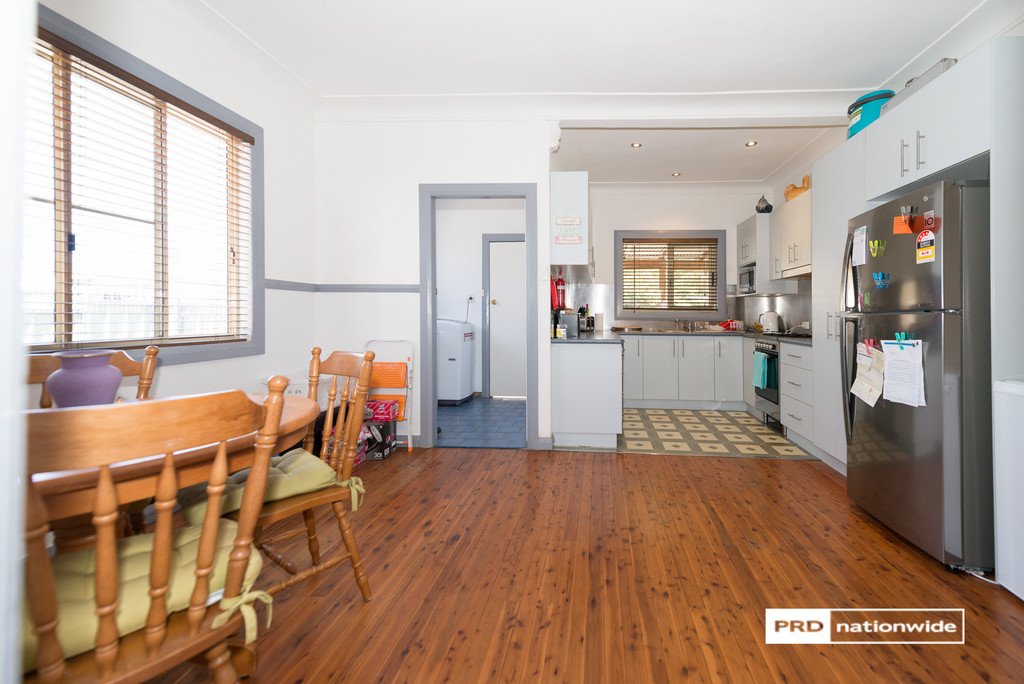 4 Melrose Street TAMWORTH 13