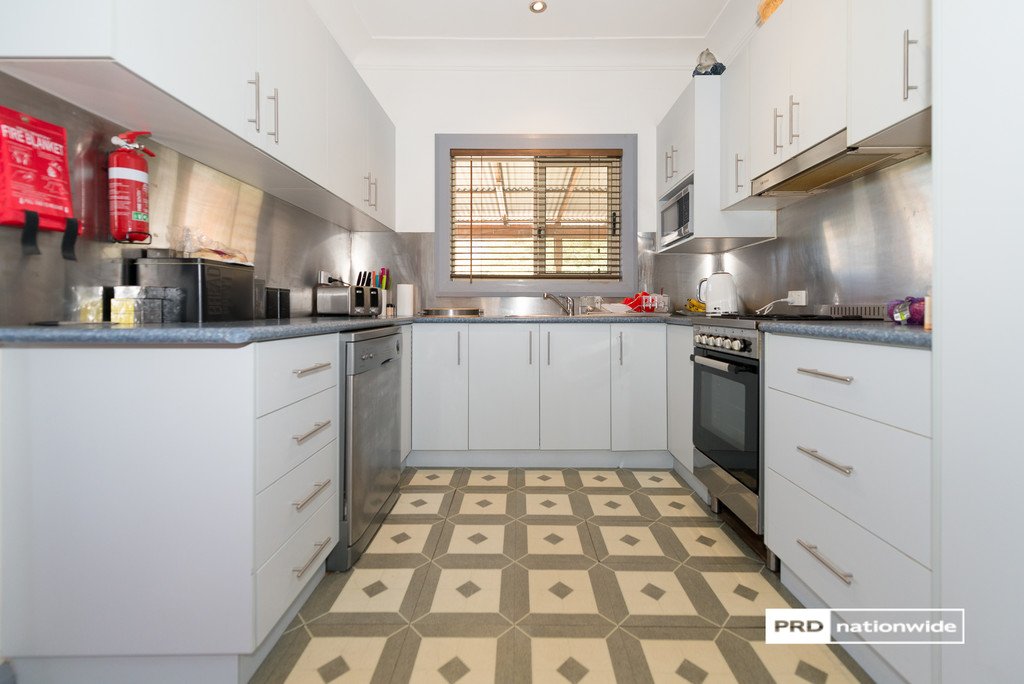 4 Melrose Street TAMWORTH 14