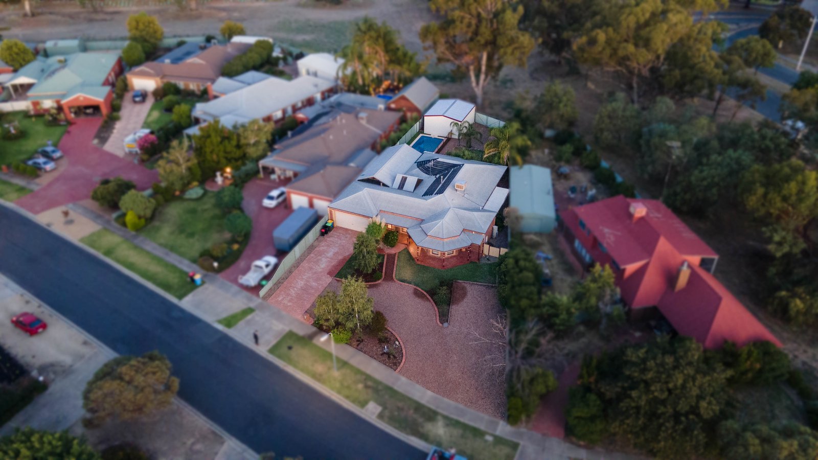 4 Menzies Crescent SHEPPARTON 1