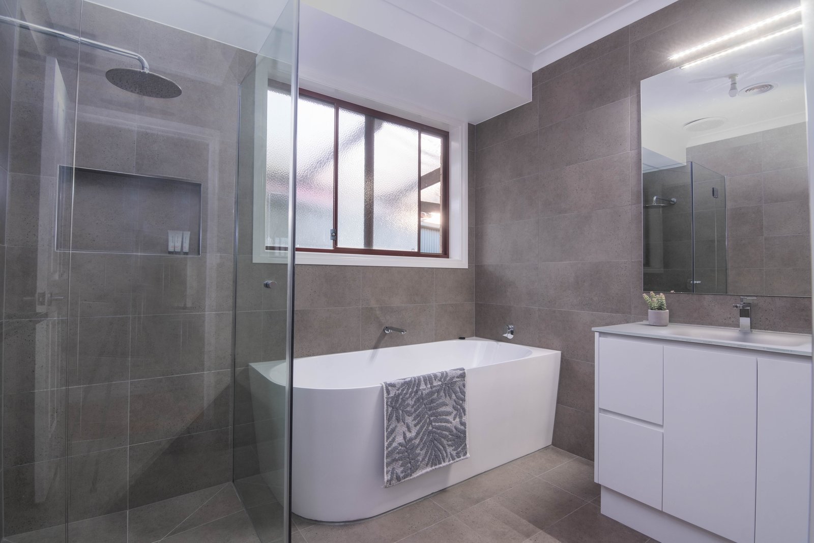 4 Menzies Crescent SHEPPARTON 11