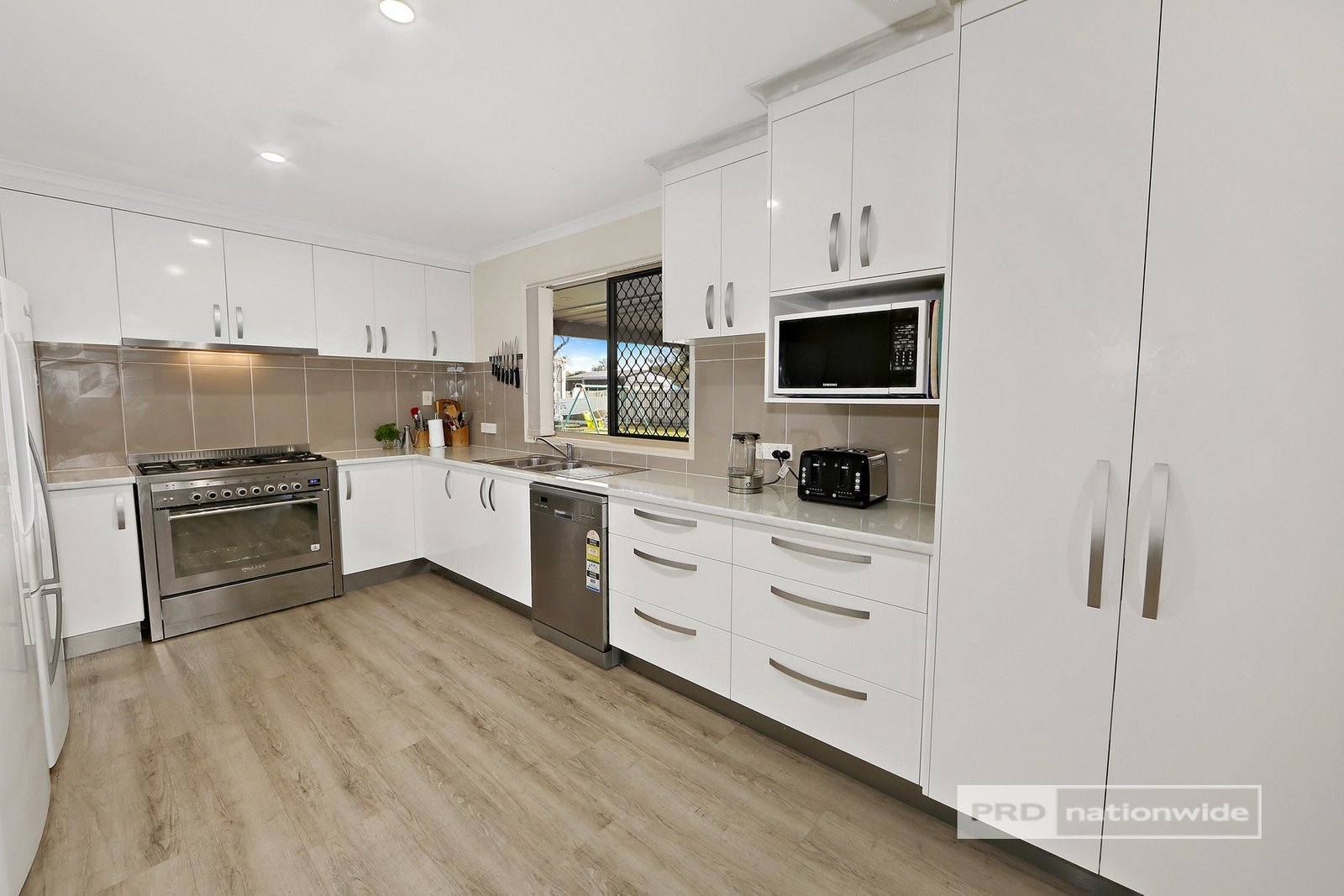 4 Merrilyn Court URANGAN 17