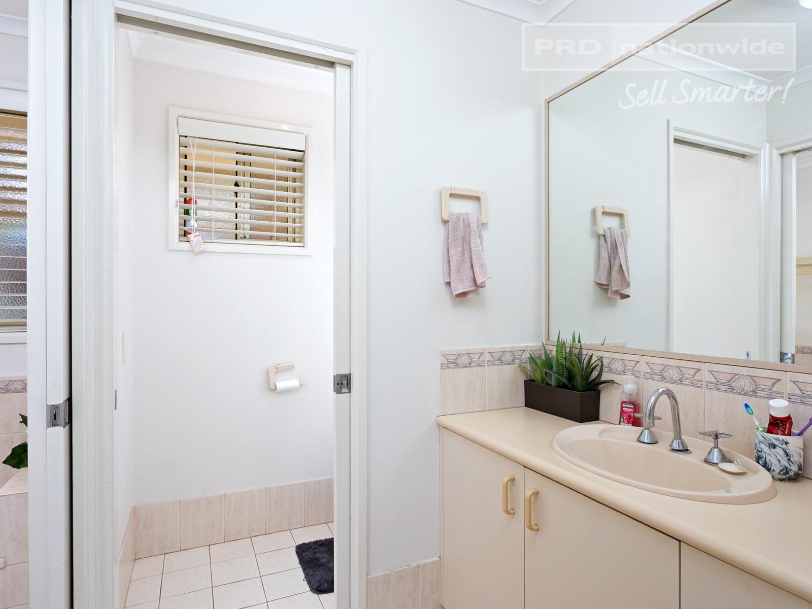 4 Methul Street COOLAMON 7