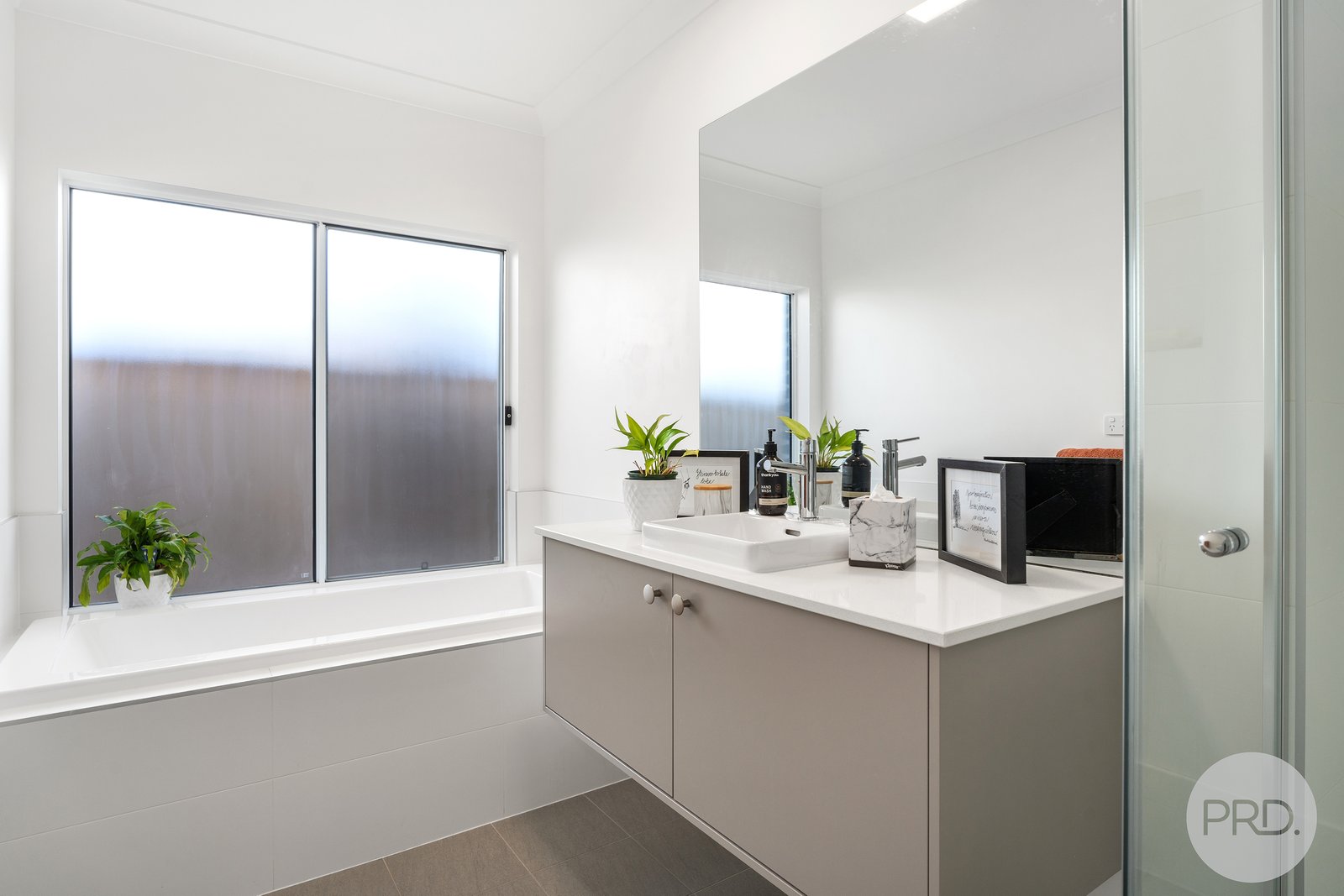 4 Miami Close MEDOWIE 24