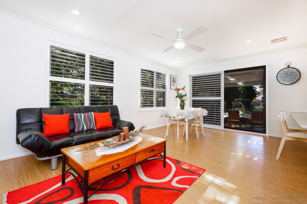 4 Midway Close ASHTONFIELD 7