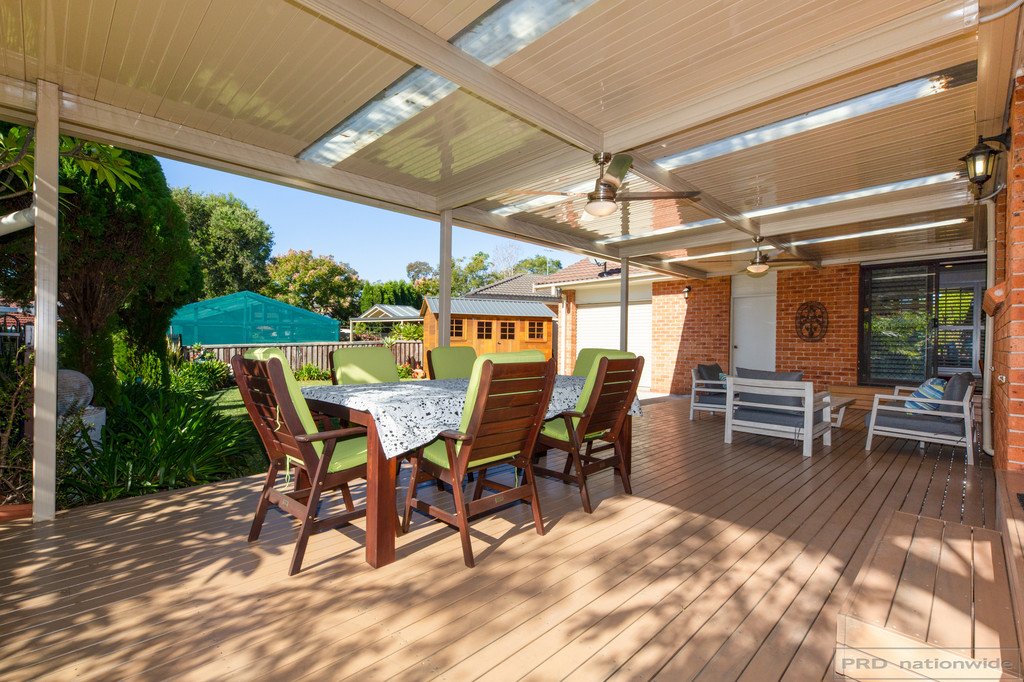 4 Midway Close ASHTONFIELD 17