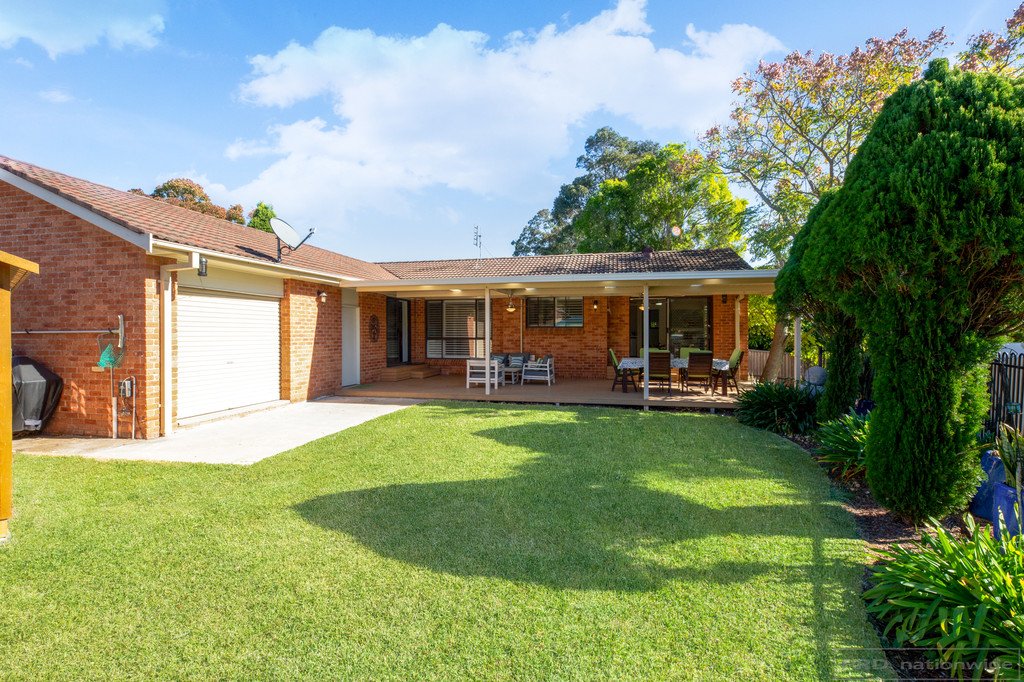 4 Midway Close ASHTONFIELD 18