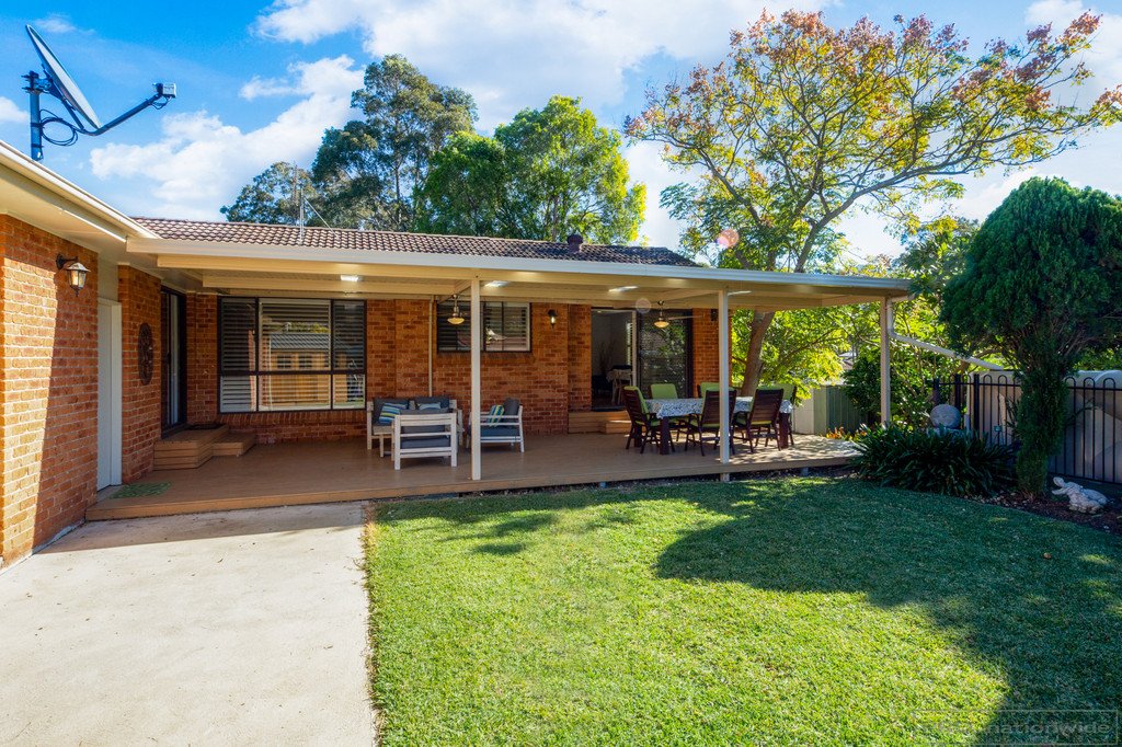 4 Midway Close ASHTONFIELD 21