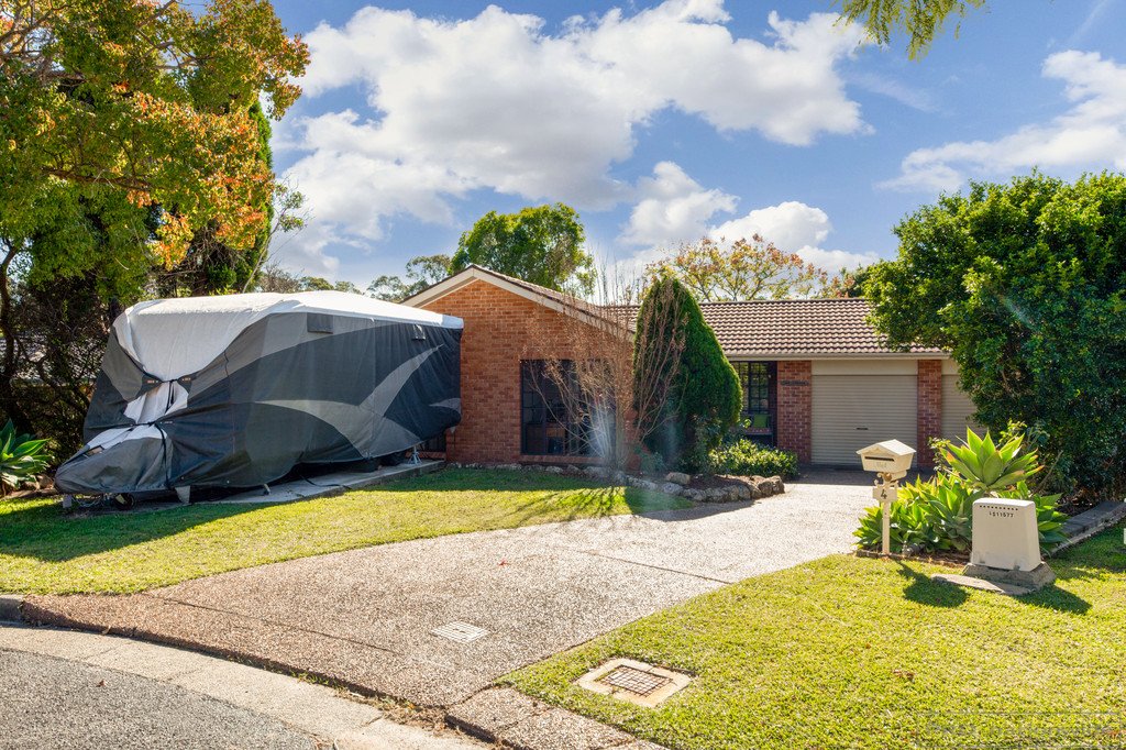 4 Midway Close ASHTONFIELD 22