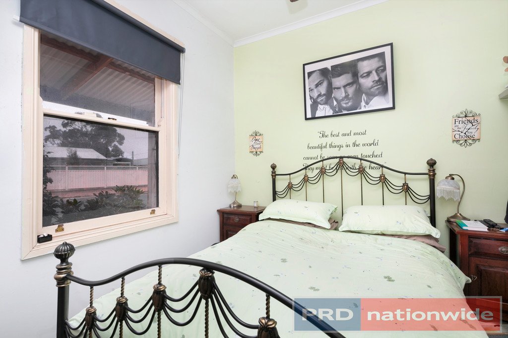 4 Miller Street SEBASTOPOL 5