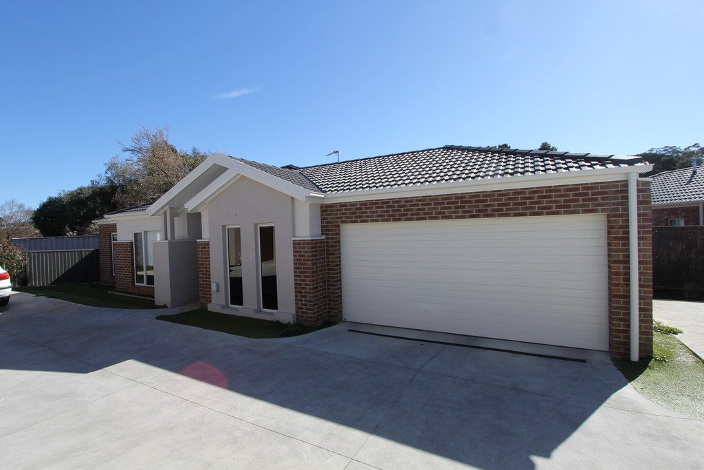 4 Millicent Place BALLARAT EAST 2