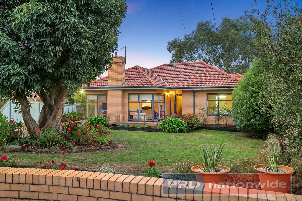 4 Mitchell Court SOLDIERS HILL 1