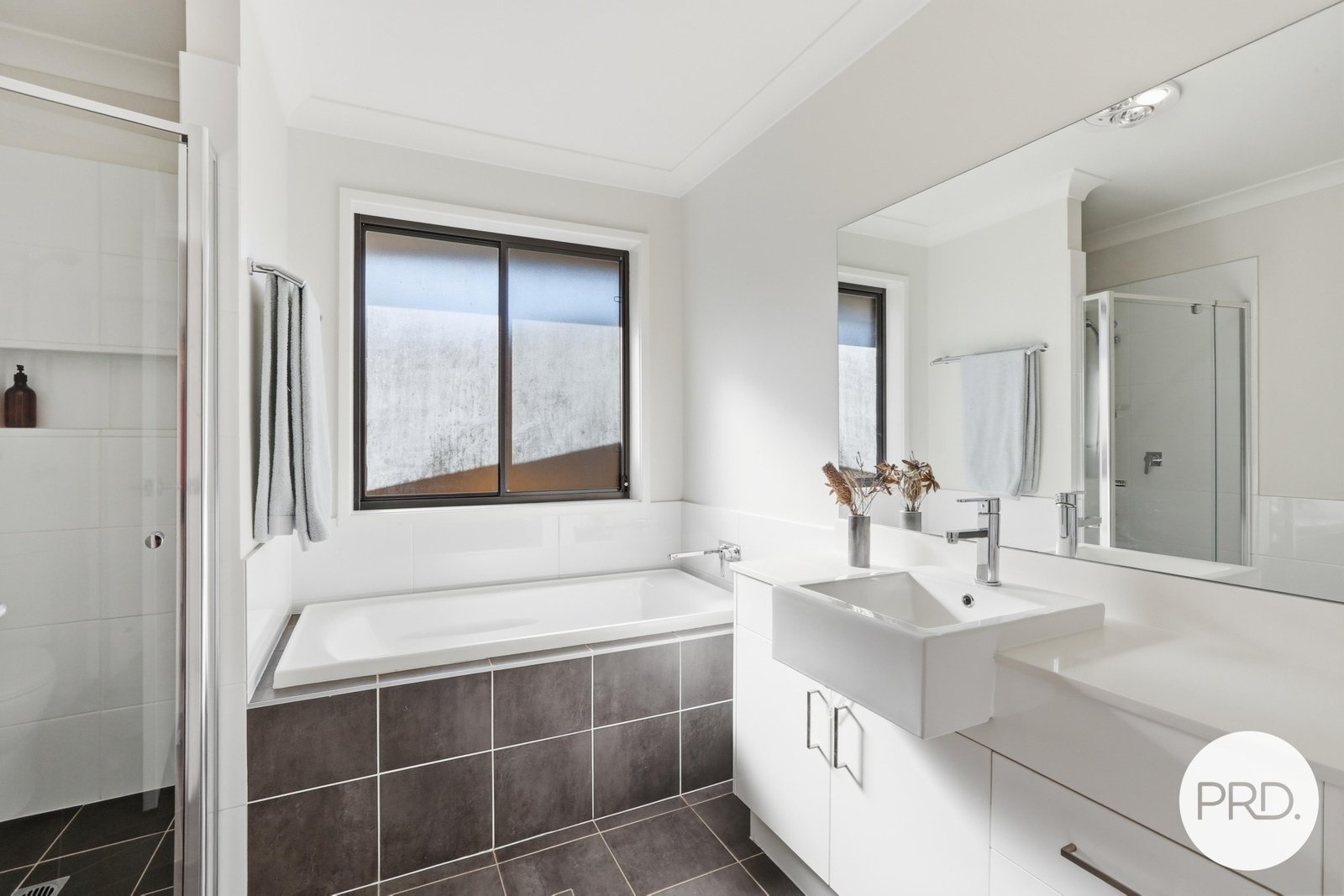 4 Mittagong Street TULLIMBAR 10