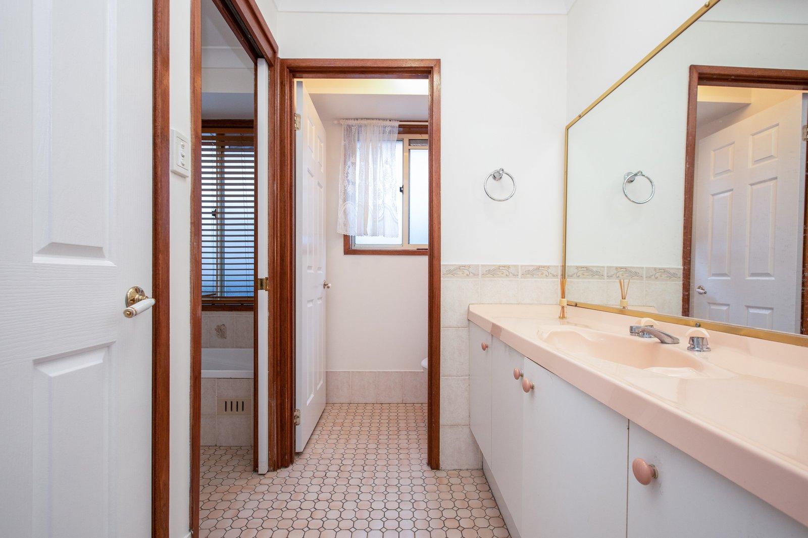 4 Moorea Close ASHTONFIELD 15