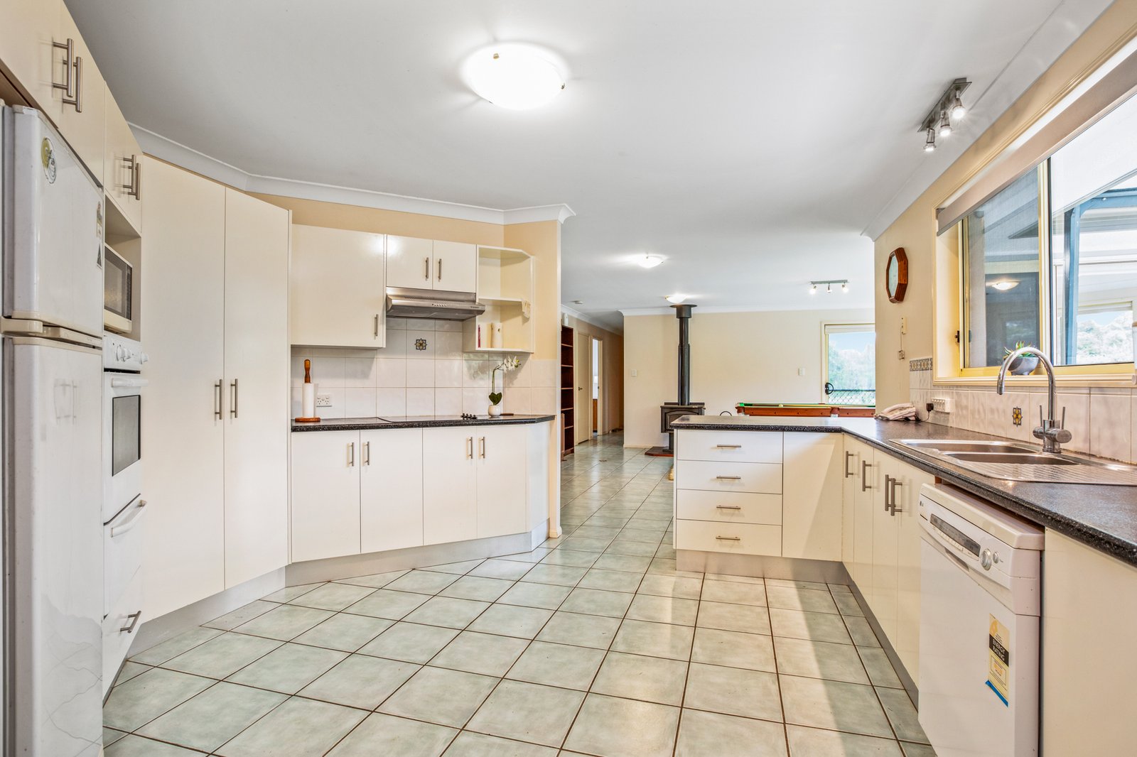 4 Morpeth Views WALLALONG 9