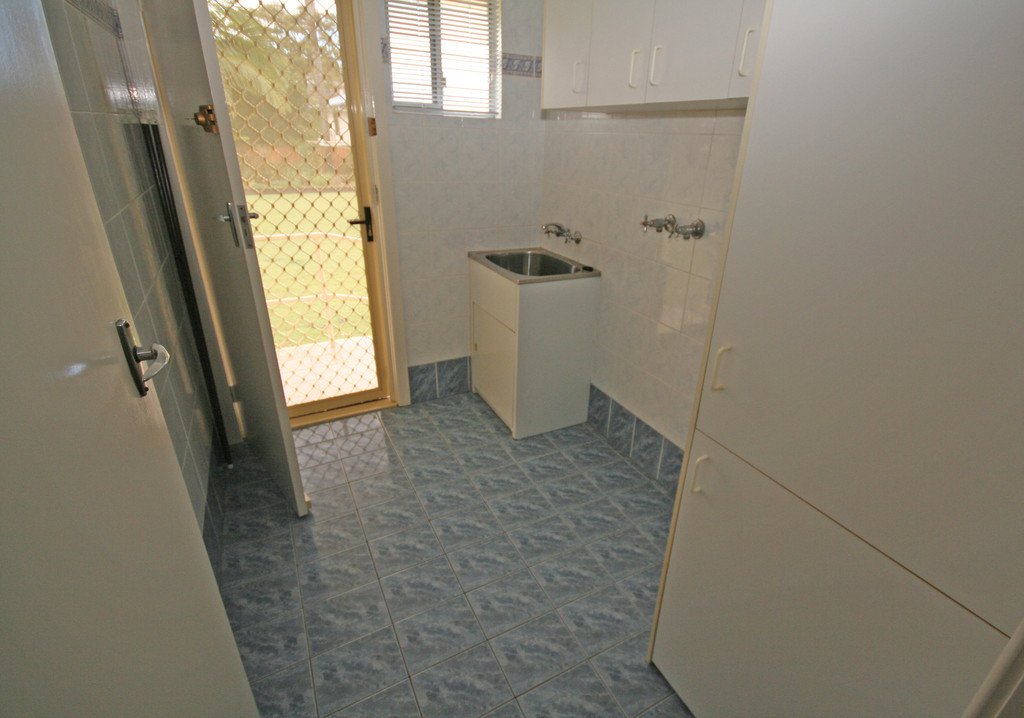 4 Morshead Street TUGUN 8