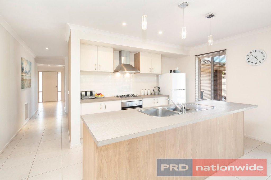 4 Moseley Street ALFREDTON 4