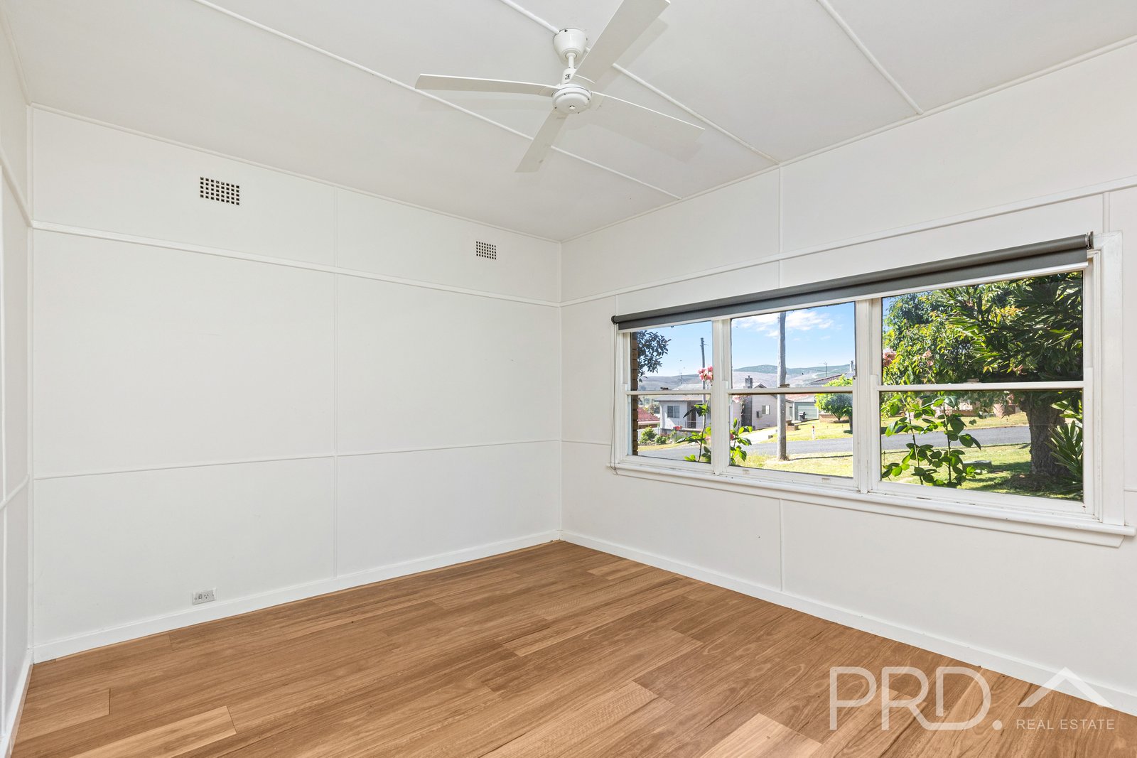 4 Mountain Avenue BATLOW 8