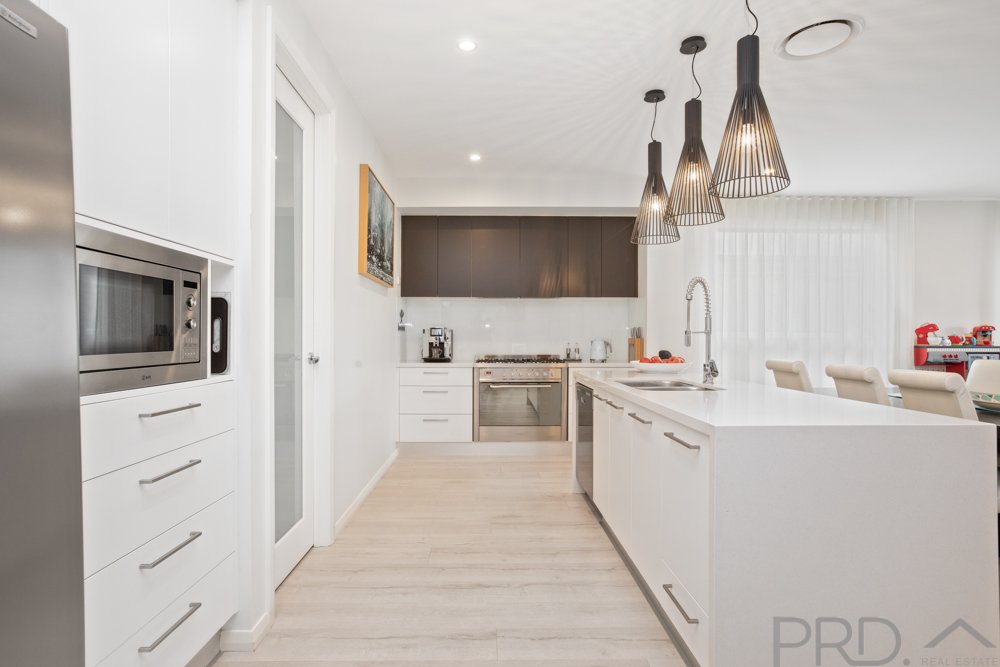 4 Mountain Street CHISHOLM 4