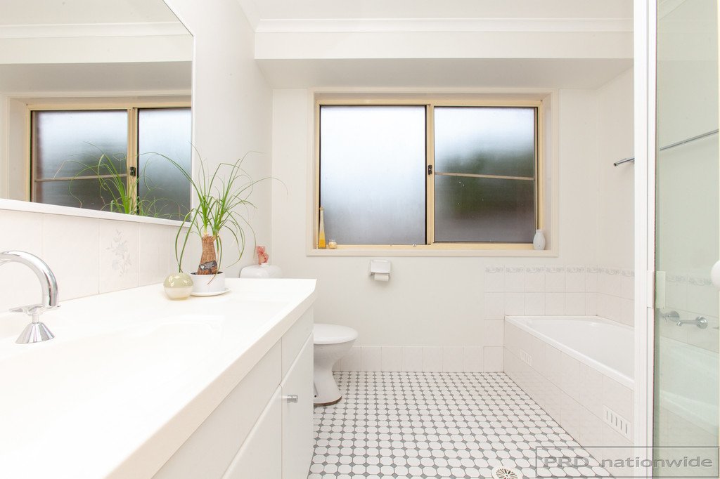 4 Mountbatten Close RUTHERFORD 11