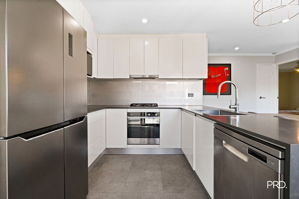 4 Mozart Place CRANEBROOK 4