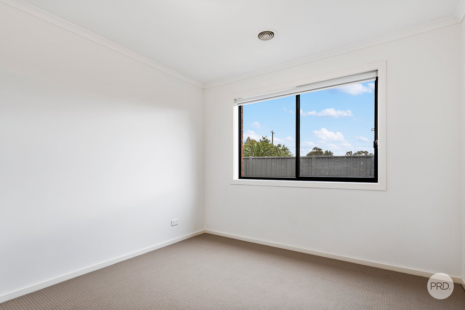 4 Mulberry Lane WHITE HILLS 9