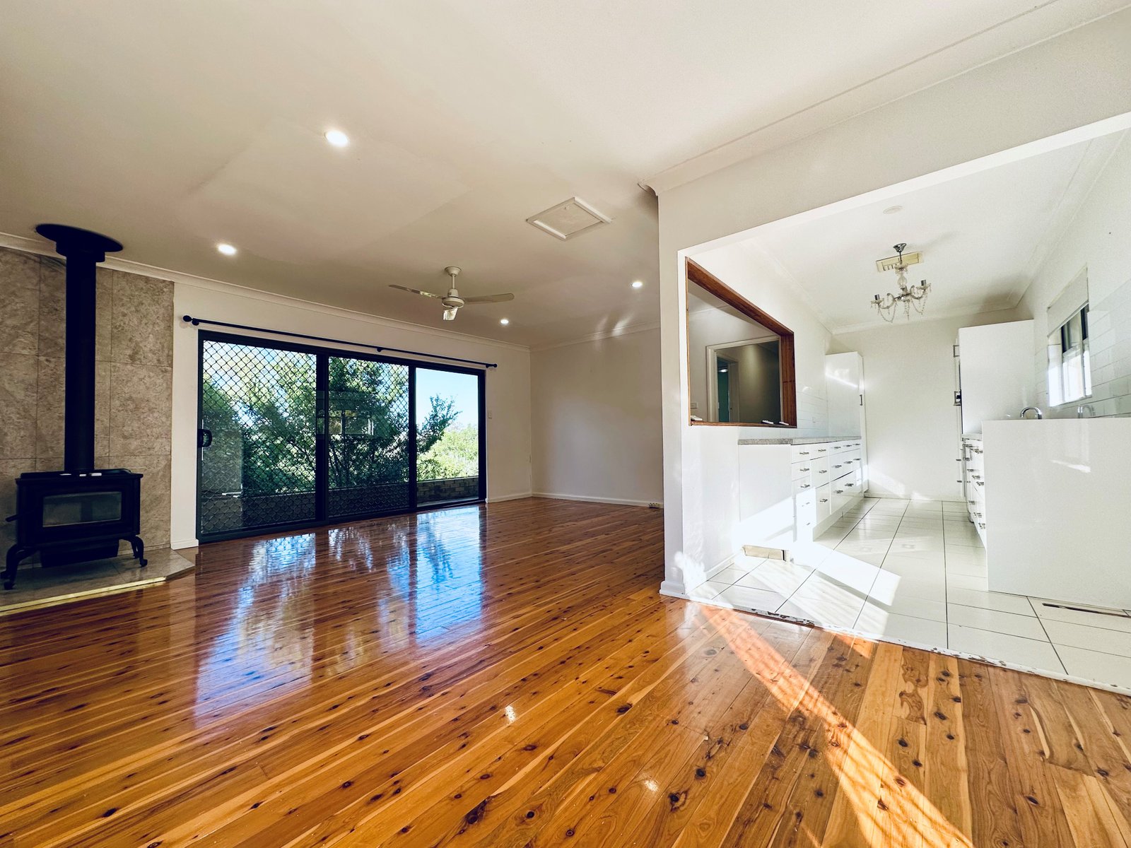 4 Myrene Avenue TAMWORTH 2