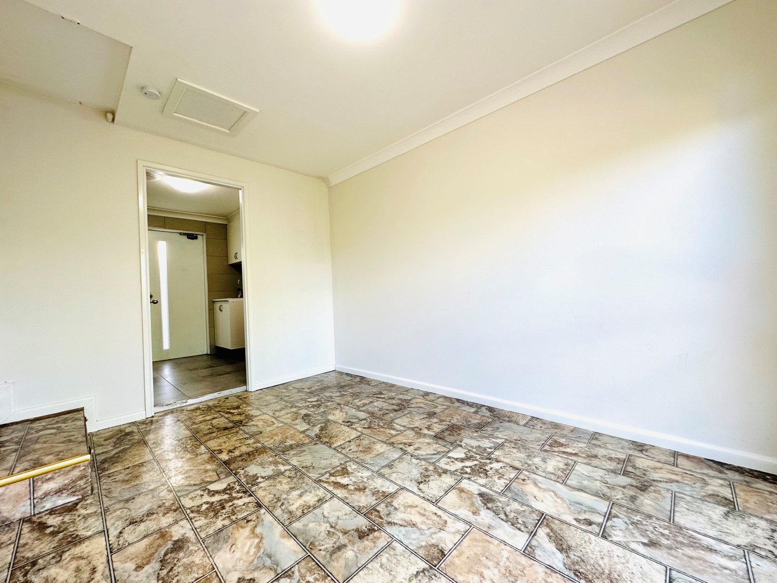 4 Myrene Avenue TAMWORTH 11