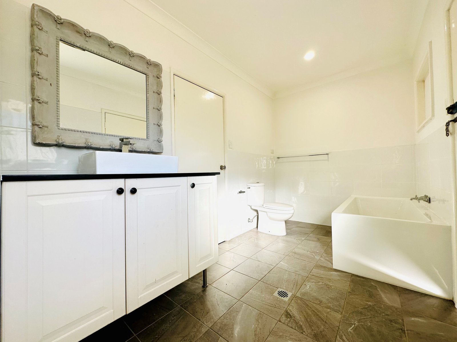 4 Myrene Avenue TAMWORTH 14