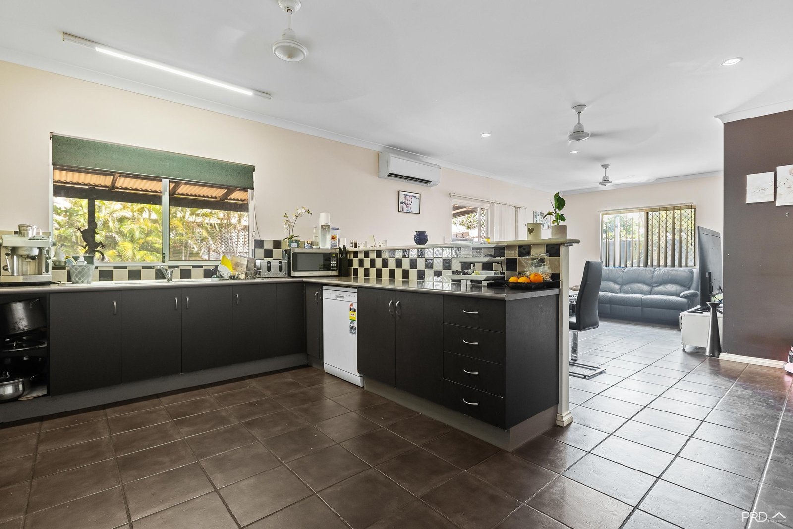 4 Nabarlek Street DJUGUN 2