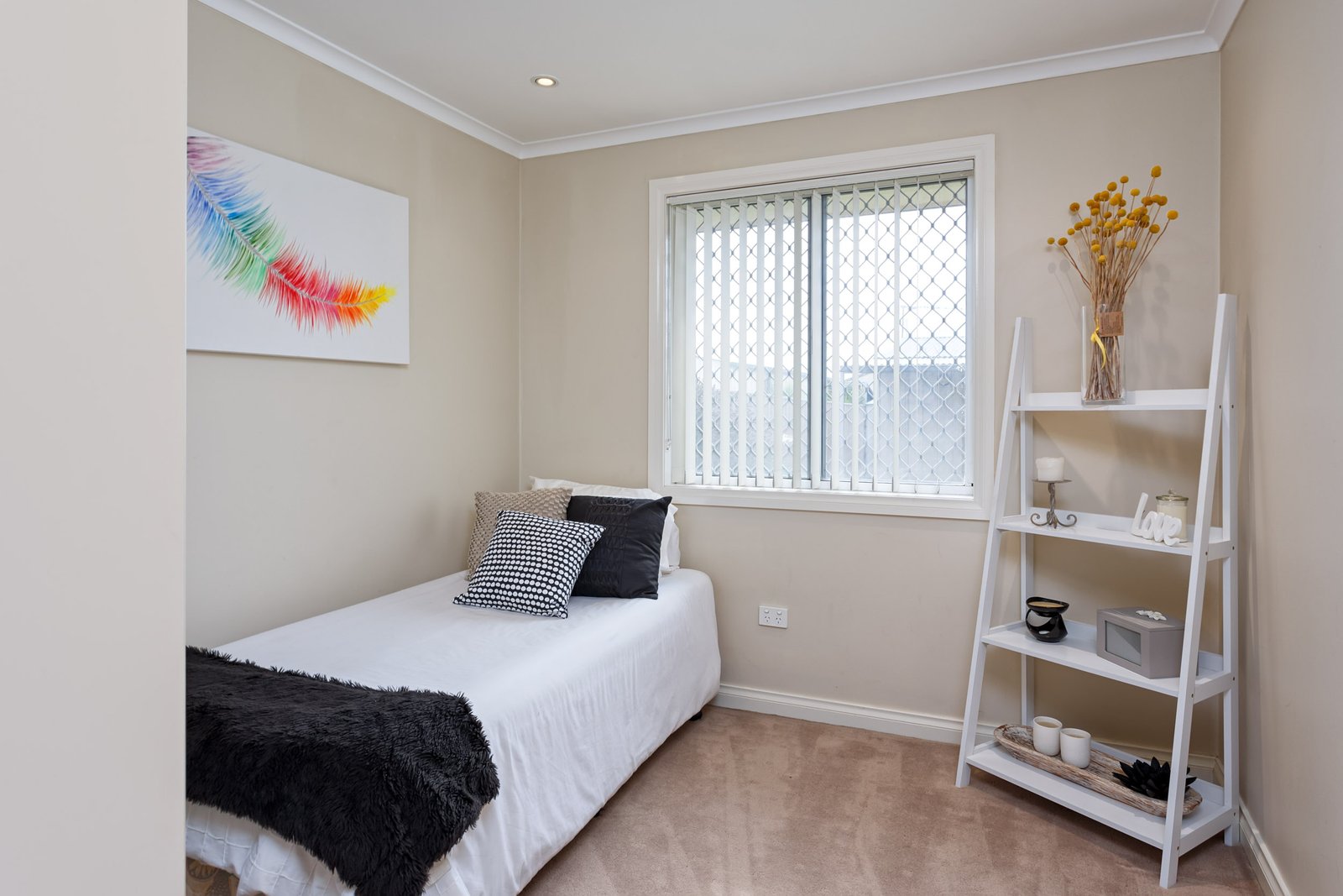 4 Naretha Street GLENFIELD PARK 8