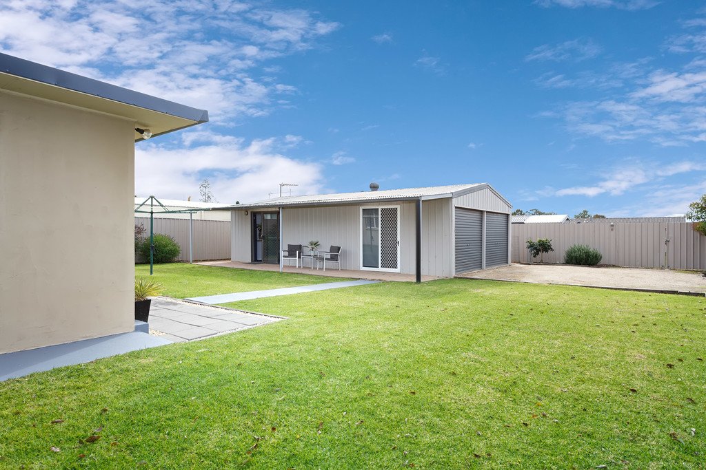 4 Naretha Street GLENFIELD PARK 11