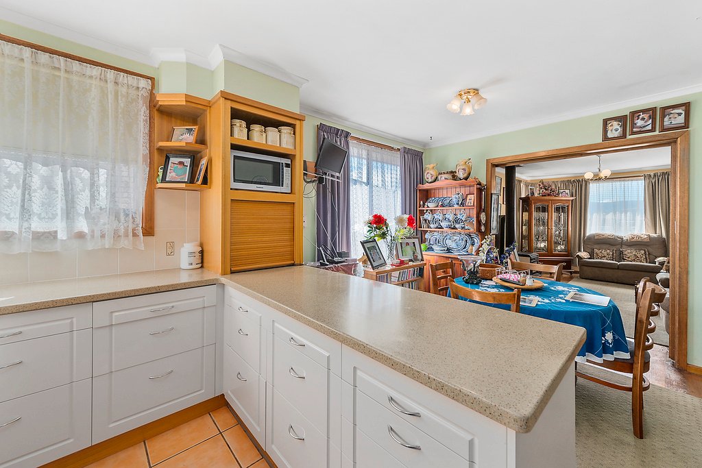 4 Narillan Street CLAREMONT 5