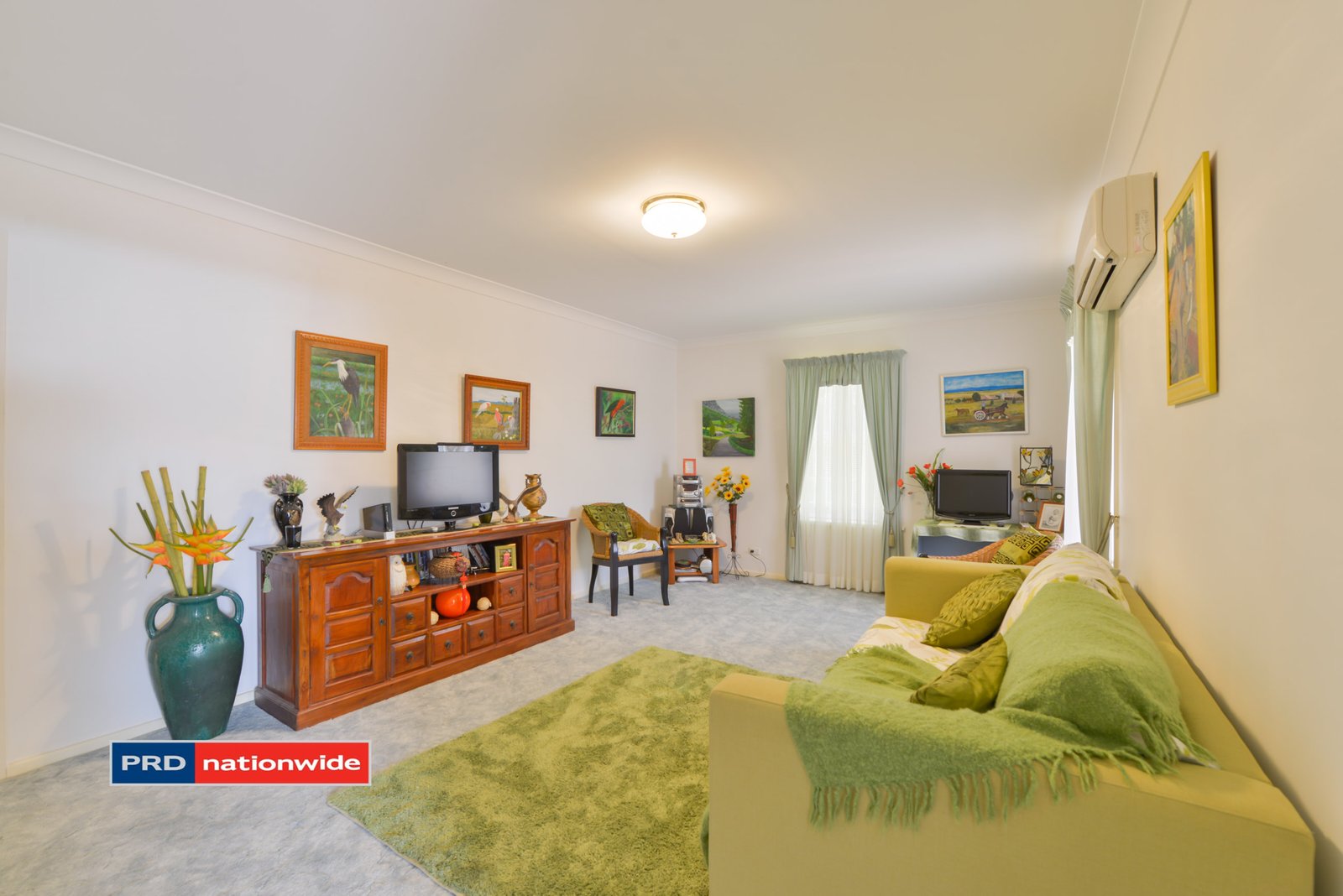 4 Narine Close TAMWORTH 9