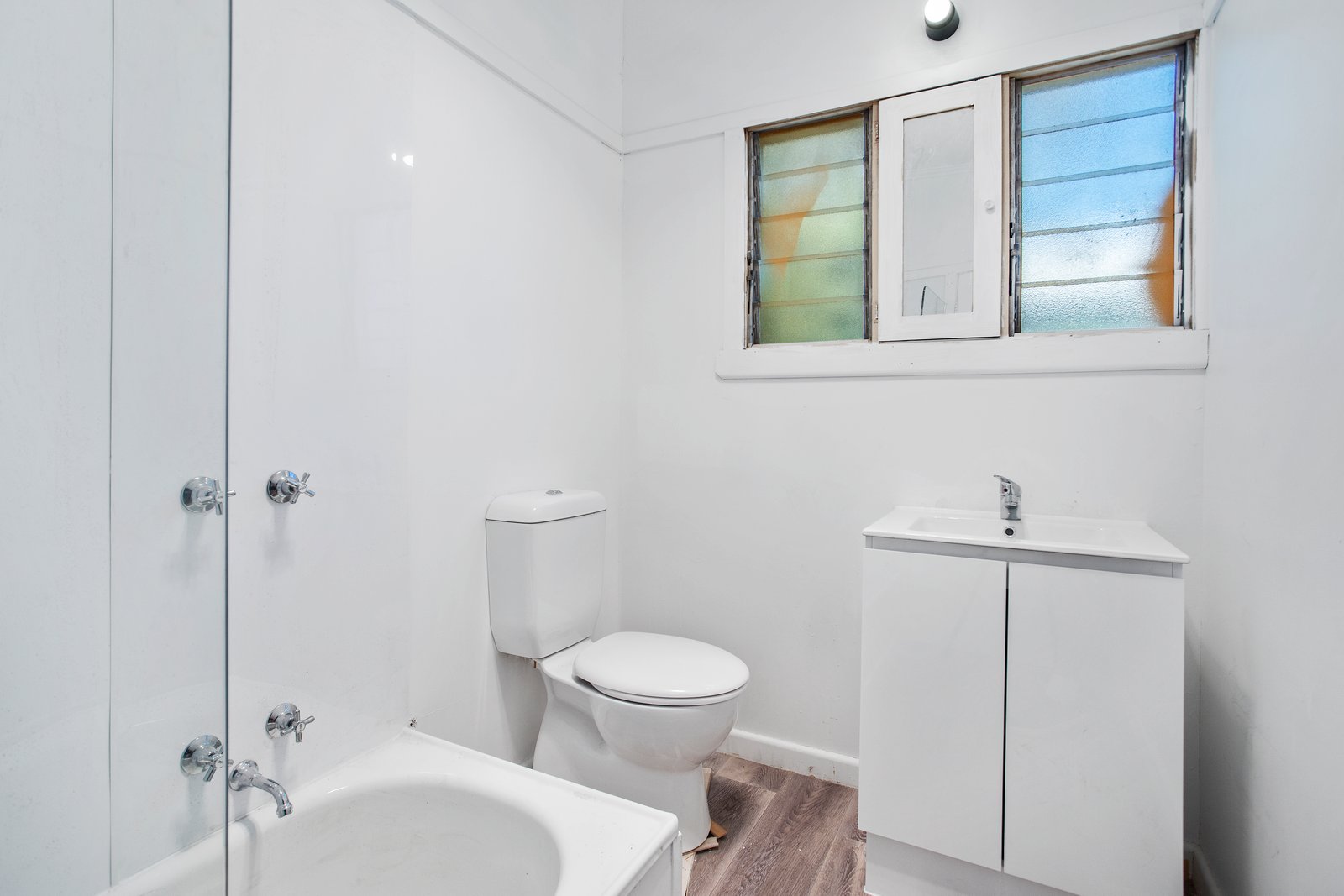 4 Neil Street KANGAROO FLAT 8
