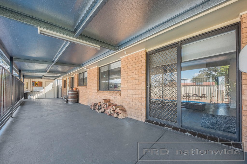 4 Nelson Close RUTHERFORD 16