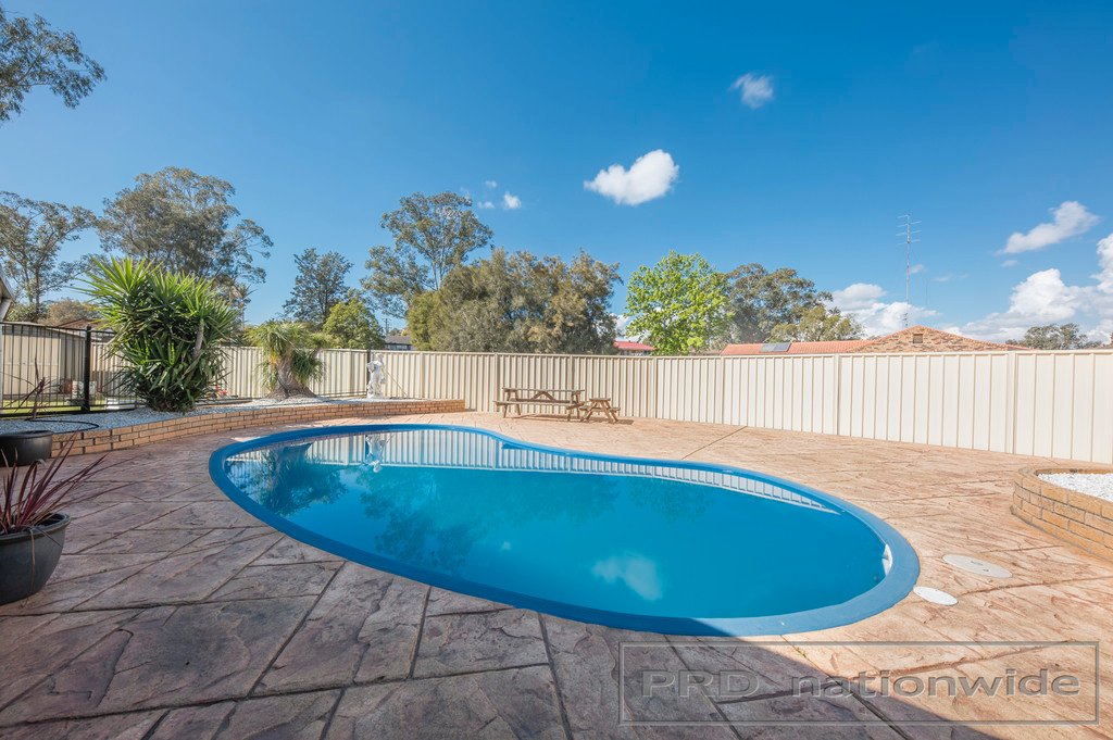 4 Nelson Close RUTHERFORD 17