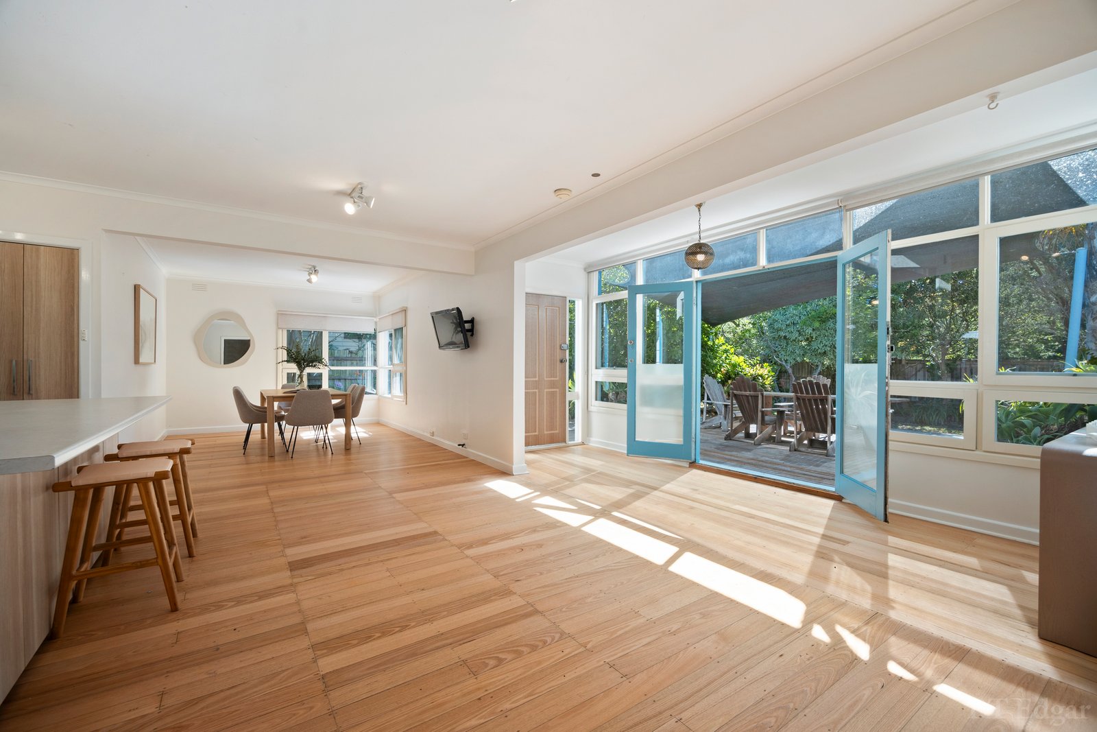 Real Estate and Property in 4 Nepean Place, Portsea, VIC