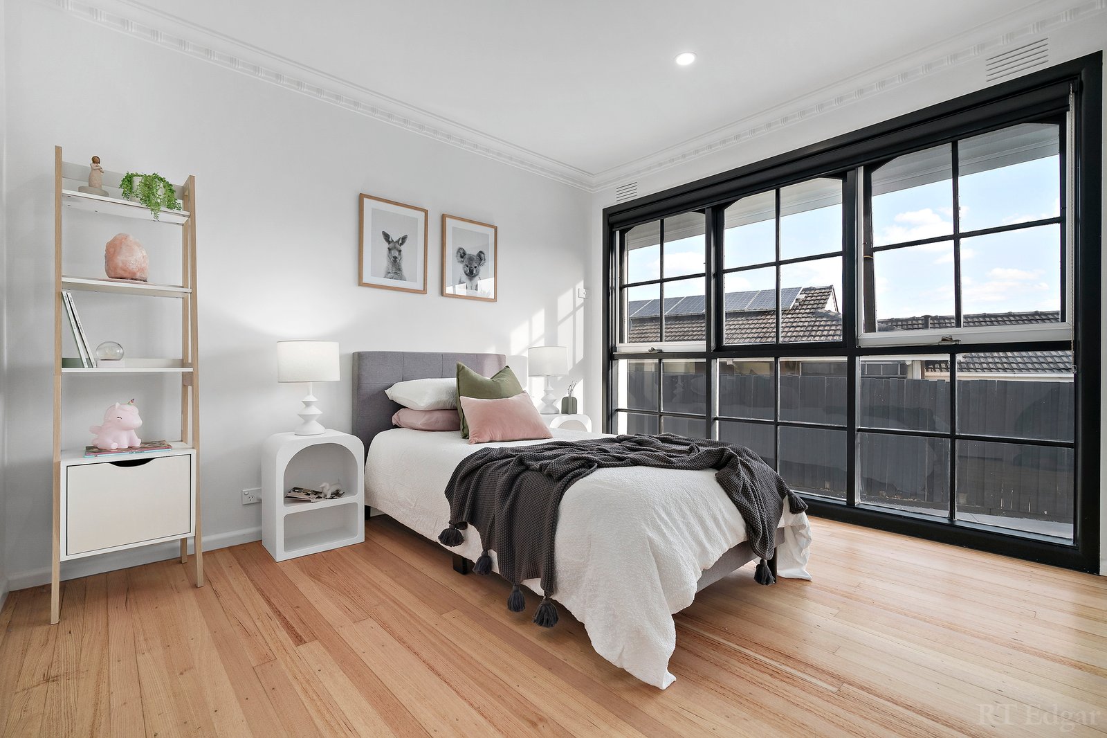 Real Estate and Property in 4 Noojee Court, Yallambie, VIC