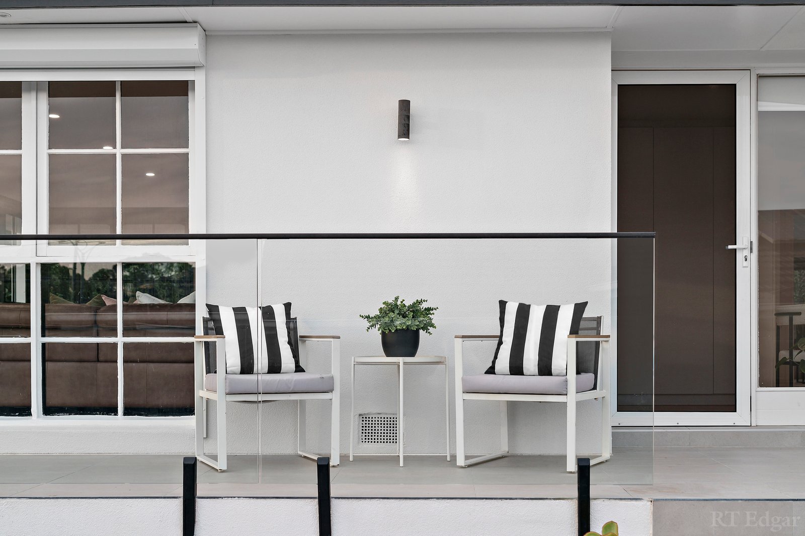 Real Estate and Property in 4 Noojee Court, Yallambie, VIC