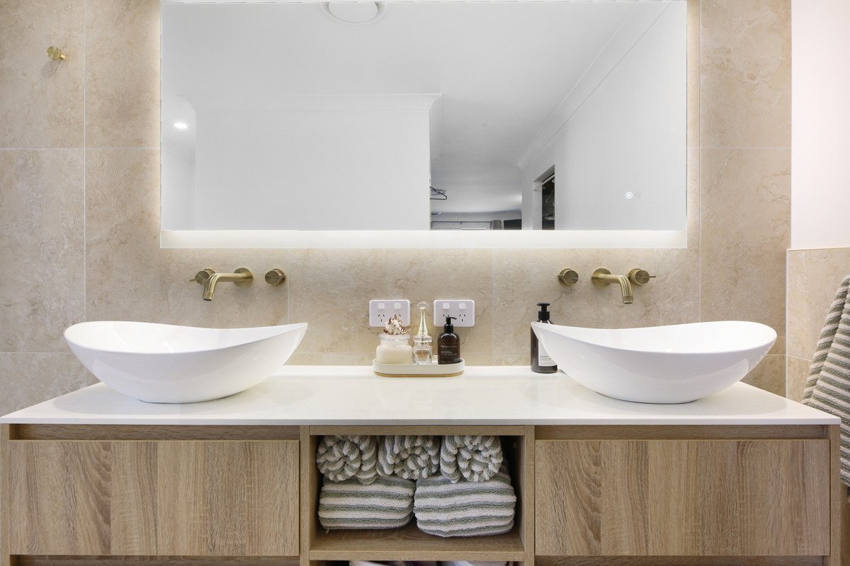 4 Northlakes Drive Elanora 21