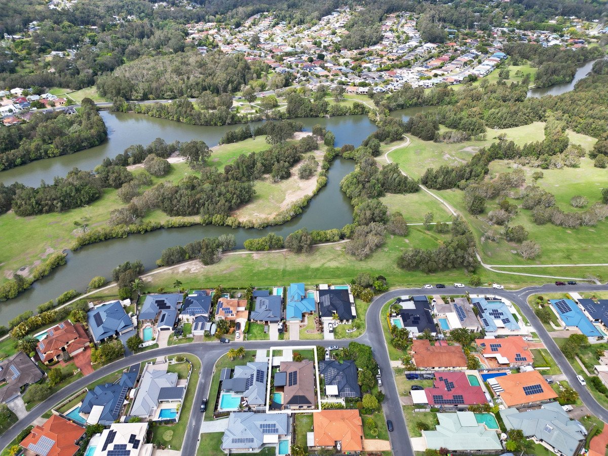 4 Northlakes Drive Elanora 25