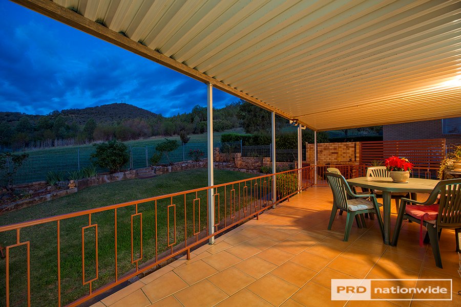 4 Nurraba Street TAMWORTH 2