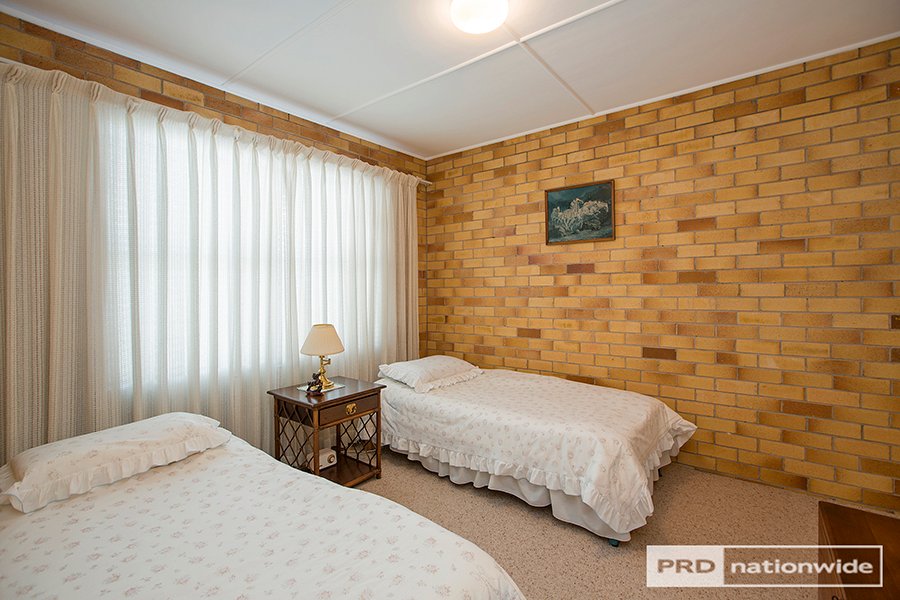 4 Nurraba Street TAMWORTH 12