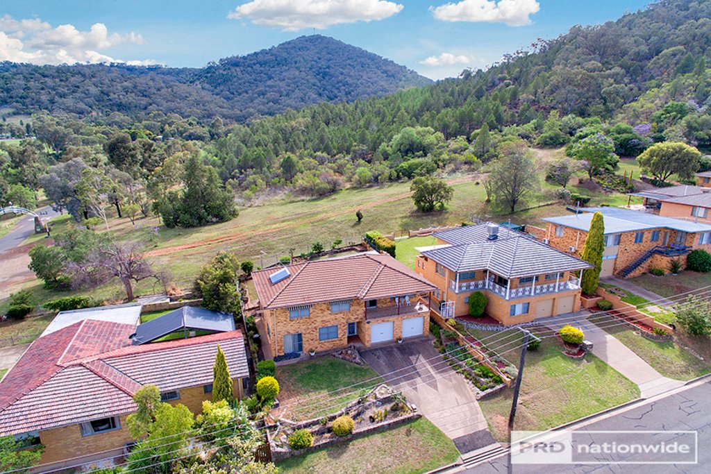 4 Nurraba Street TAMWORTH 23
