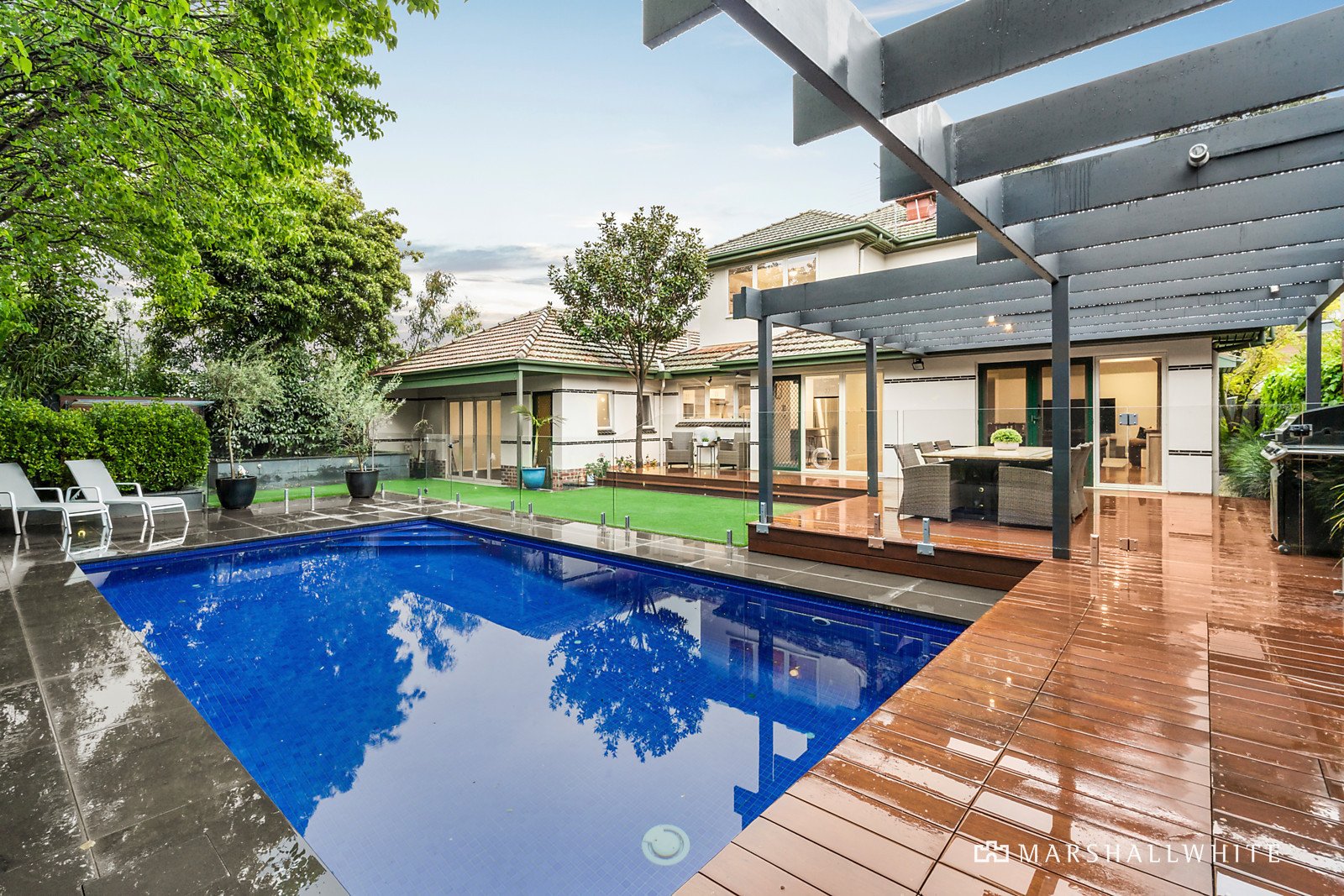 4 Oak Street, Surrey Hills, VIC