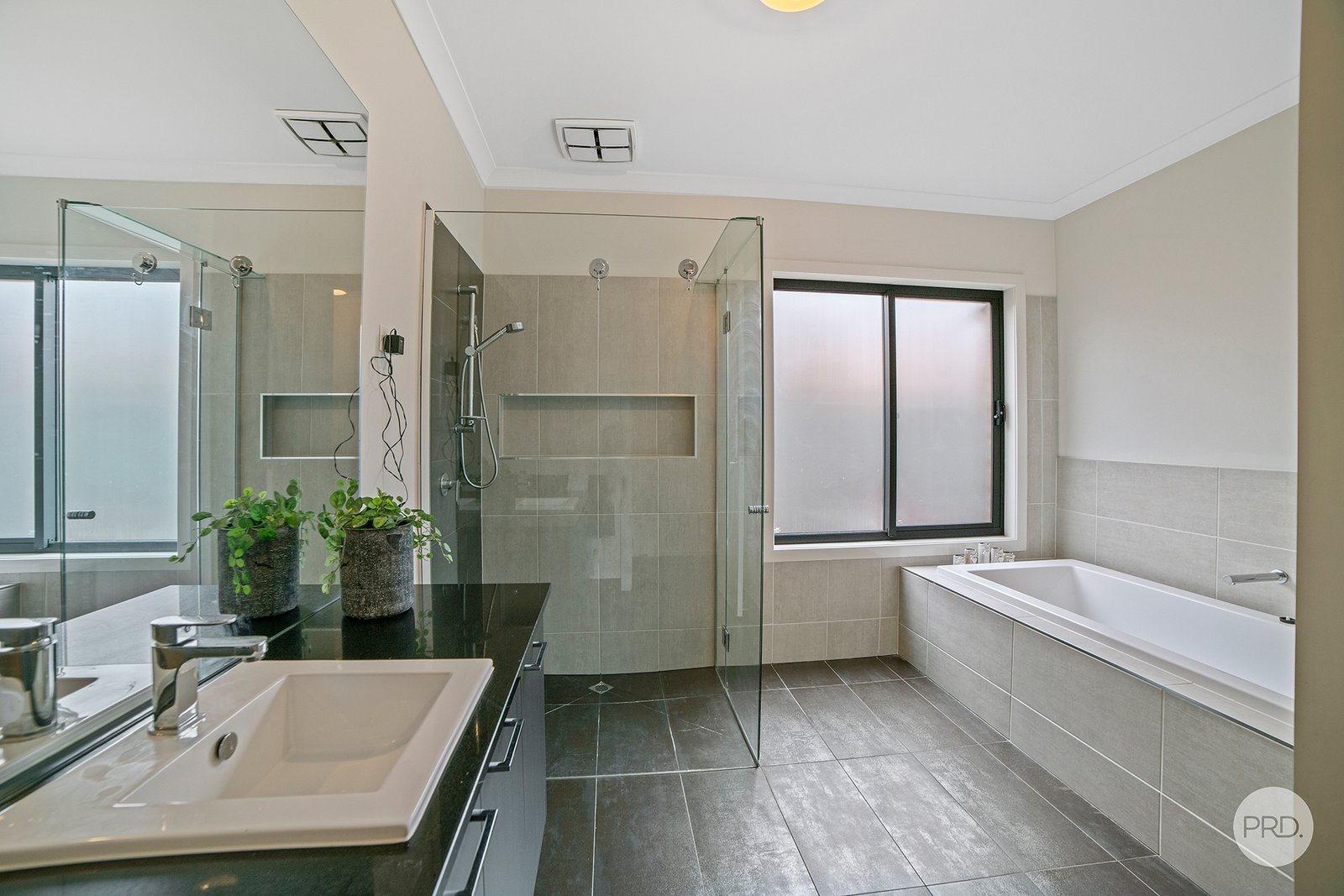 4 Oakbank Place MARONG 12