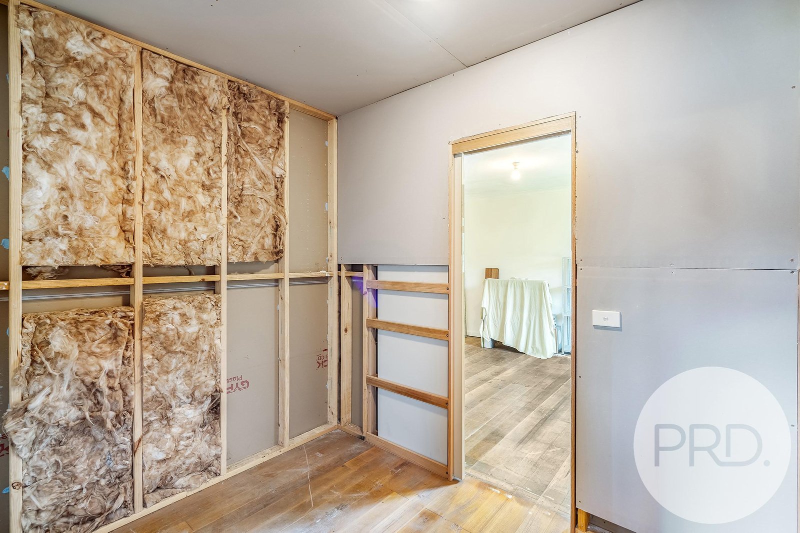 4 Old Station Road LOWER SNUG 12