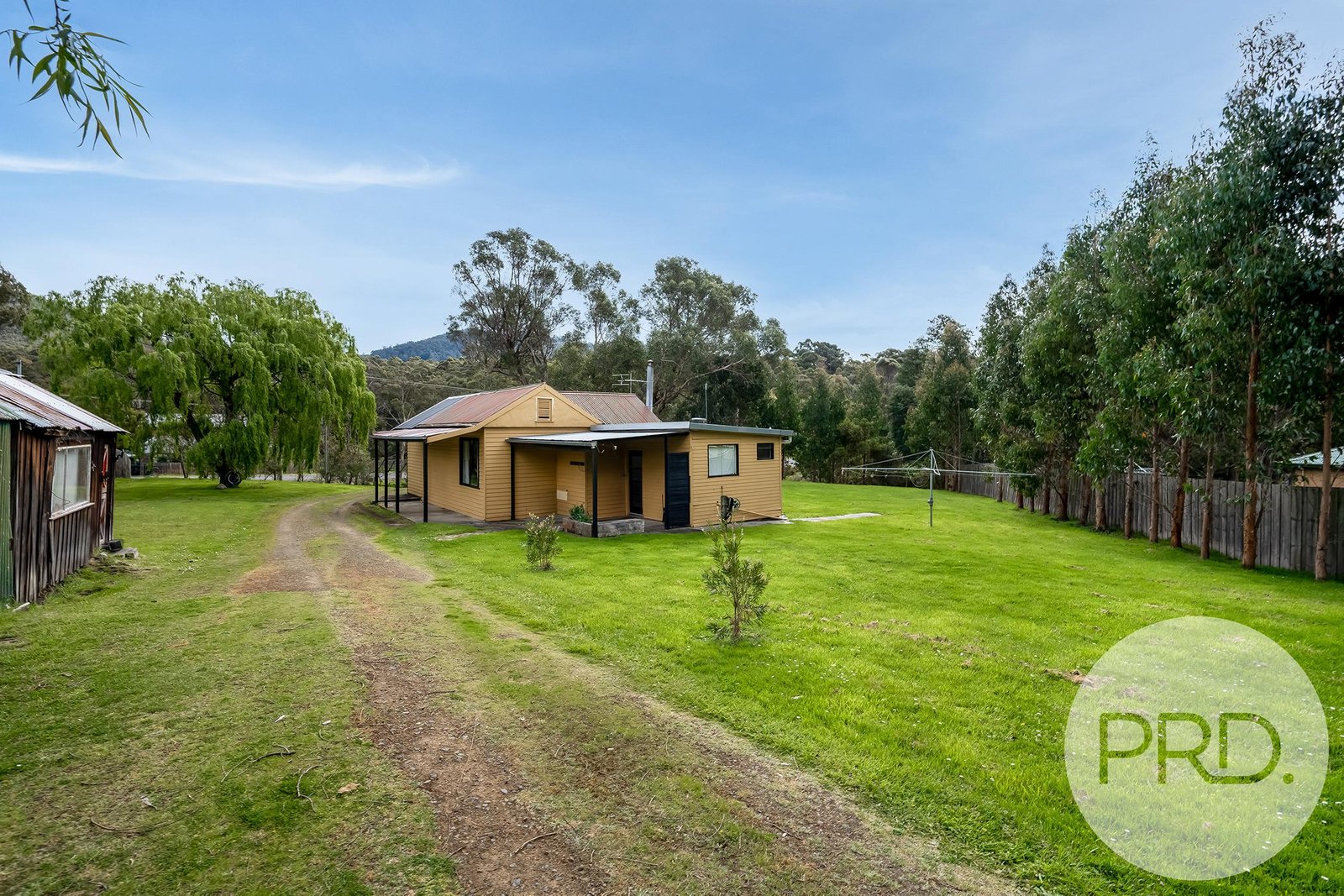 4 Old Station Road LOWER SNUG 32