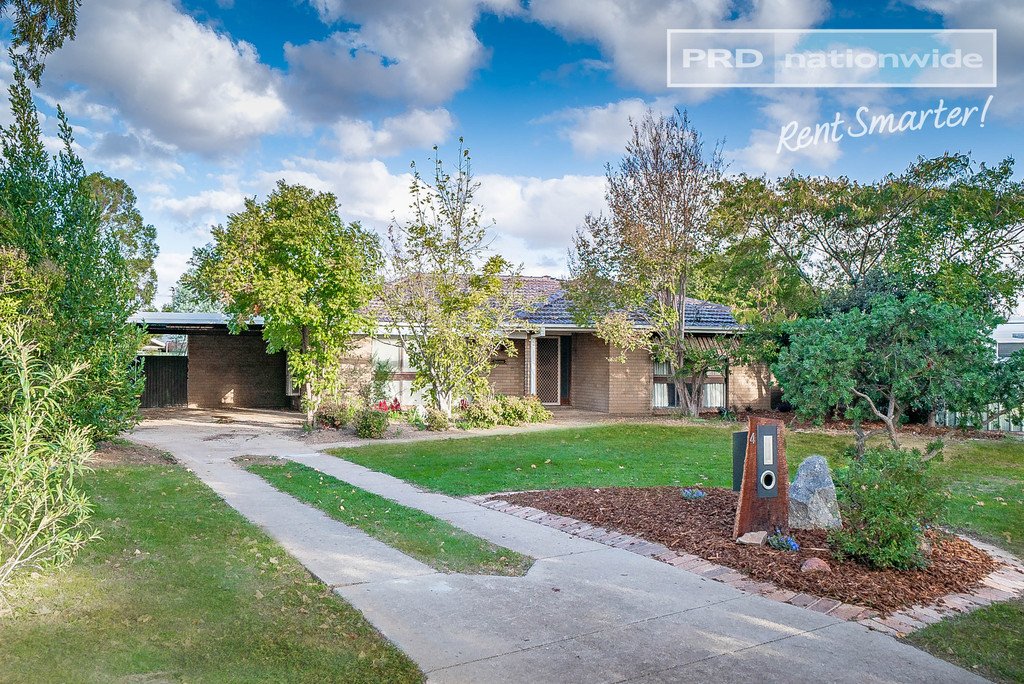 4 Oleander Crescent LAKE ALBERT 3