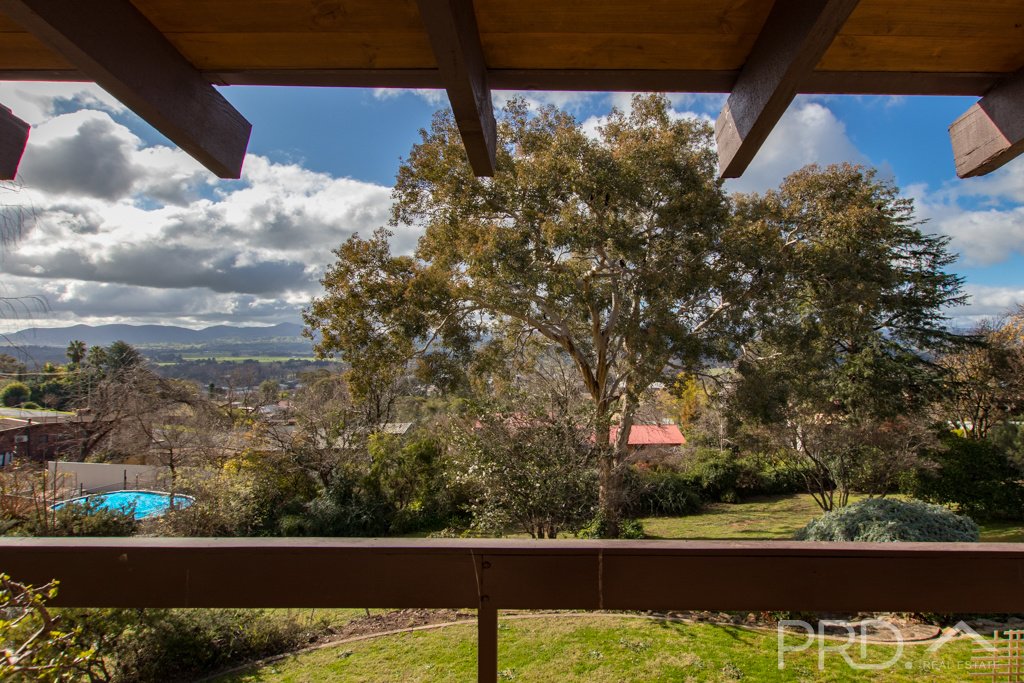 4 Orana Crescent TUMUT 2